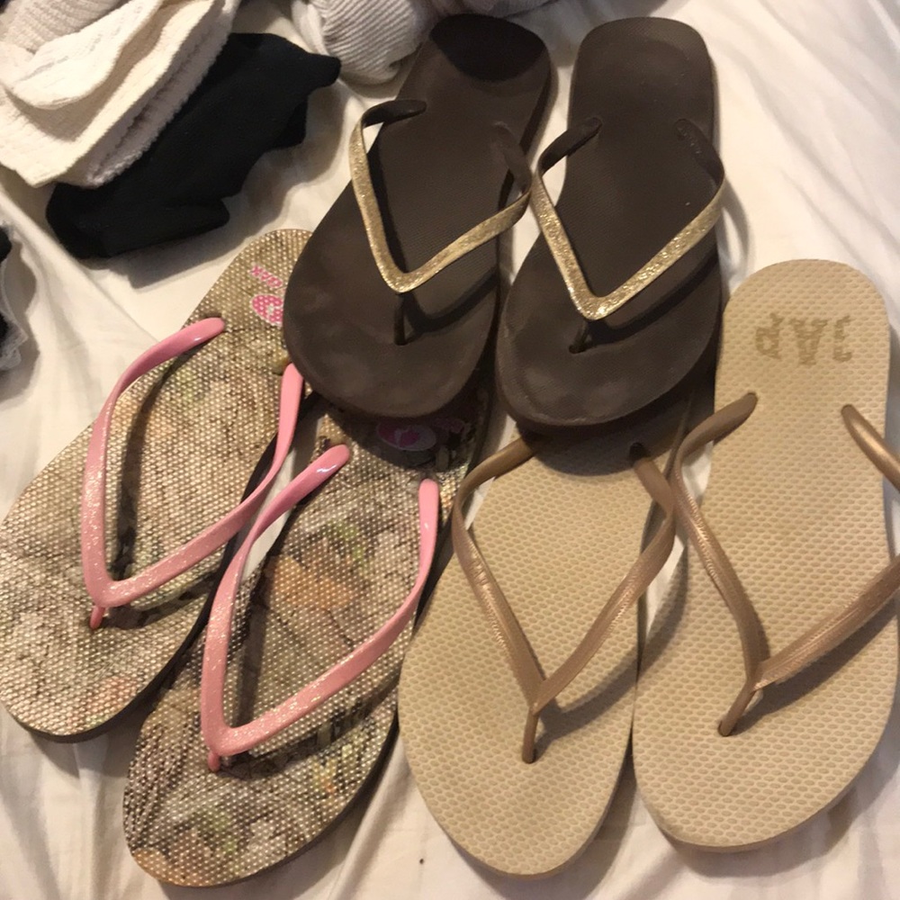Flip flops